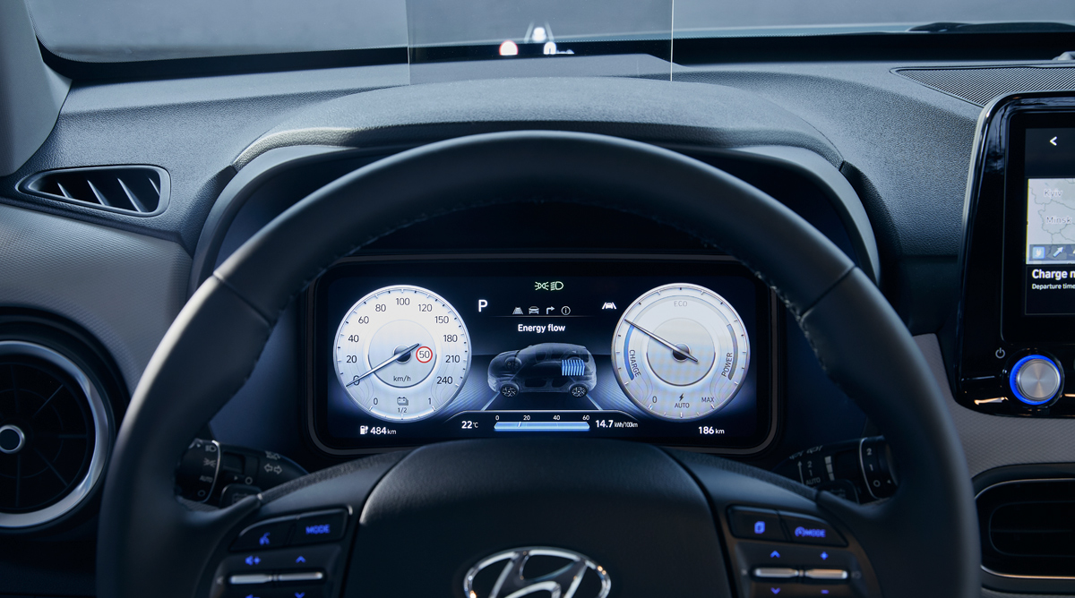 Volant a nový zcela digitální panel sdružených přístrojů v novém kompaktním SUV Hyundai Kona Electric.